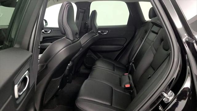 2021 Volvo XC60 T5 Momentum
