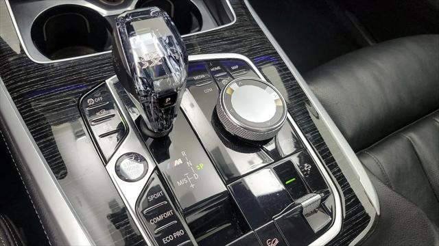 2021 BMW X7 M50i