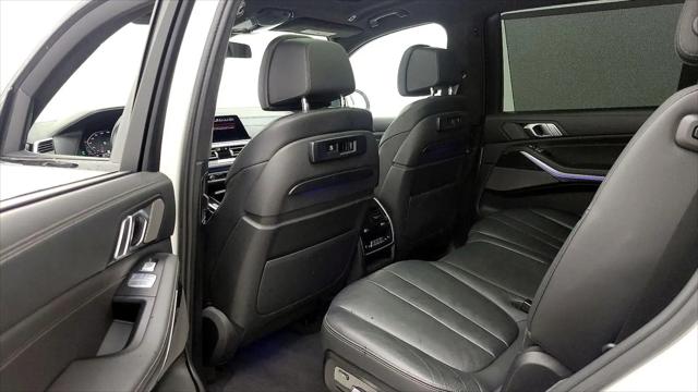 2021 BMW X7 M50i