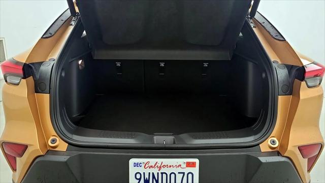 2025 Buick NV Preferred FWD