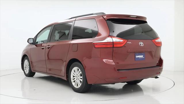 2016 Toyota Sienna XLE 8 Passenger