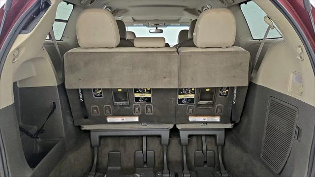 2016 Toyota Sienna XLE 8 Passenger
