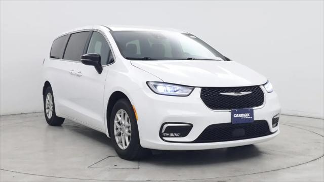 2025 Chrysler Pacifica Select for sale in Irvine, CA