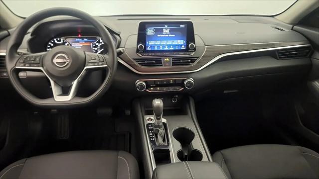 2025 Nissan Altima SV FWD