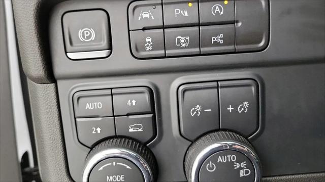 2025 Chevrolet Tahoe 4WD LT