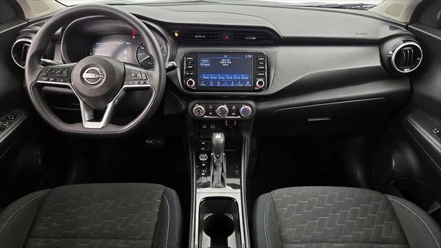 2024 Nissan Kicks SV Xtronic CVT