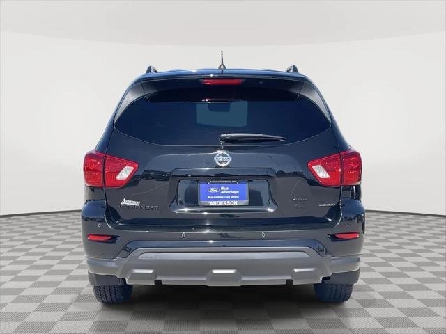 2018 Nissan Pathfinder SL