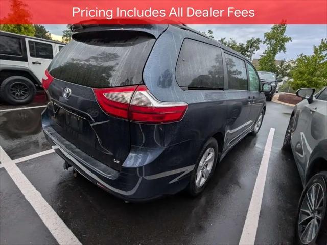 2020 Toyota Sienna LE
