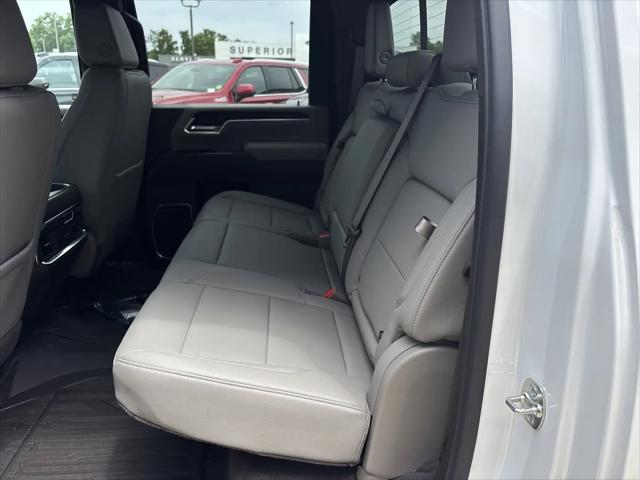 2026 GMC Sierra 2500HD Crew Cab, Standard Bed, SLT, 4WD