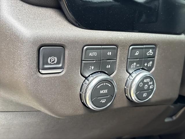 2026 GMC Sierra 2500HD Crew Cab, Standard Bed, SLT, 4WD