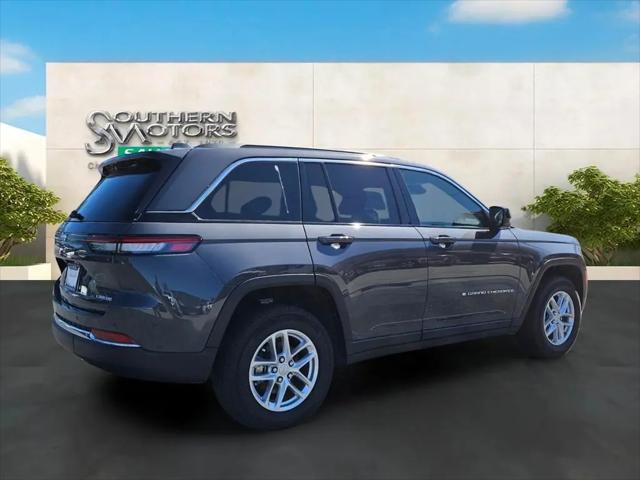2025 Jeep Grand Cherokee Laredo X 4x4