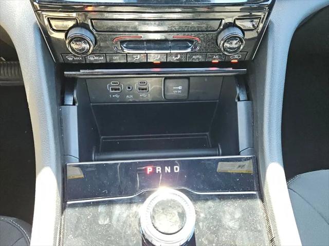 2025 Jeep Grand Cherokee Laredo X 4x4
