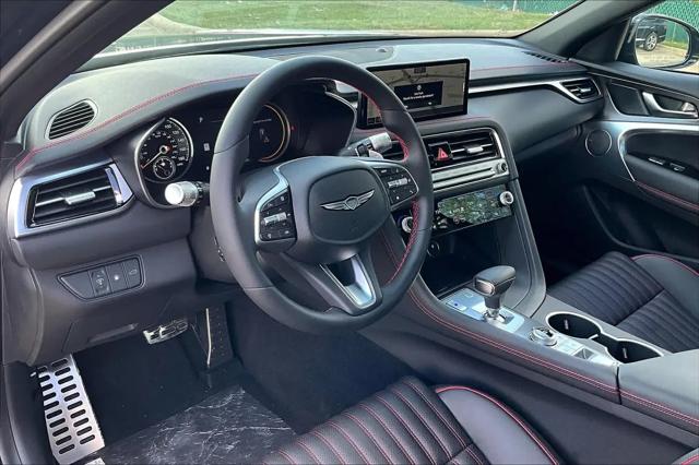 2025 Genesis G70 2.5T RWD