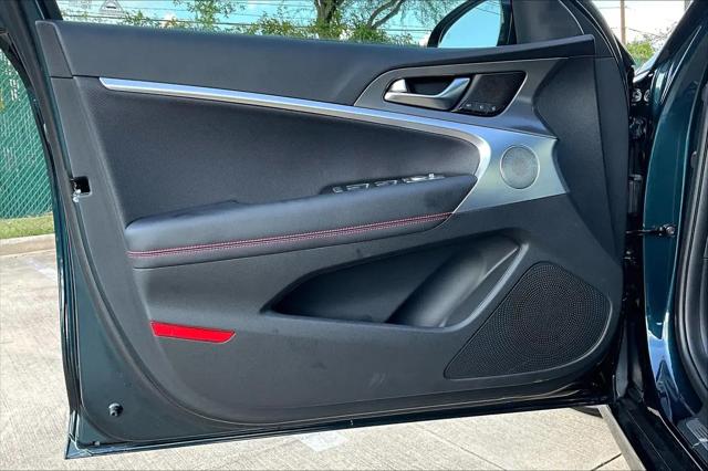 2025 Genesis G70 2.5T RWD