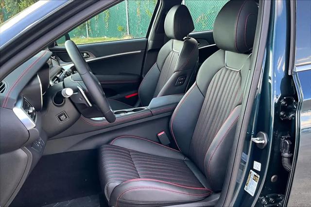 2025 Genesis G70 2.5T RWD
