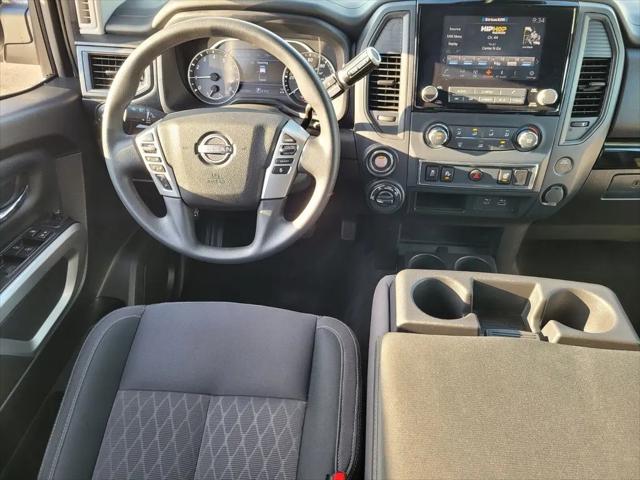 2024 Nissan Titan Crew Cab SV 4x4