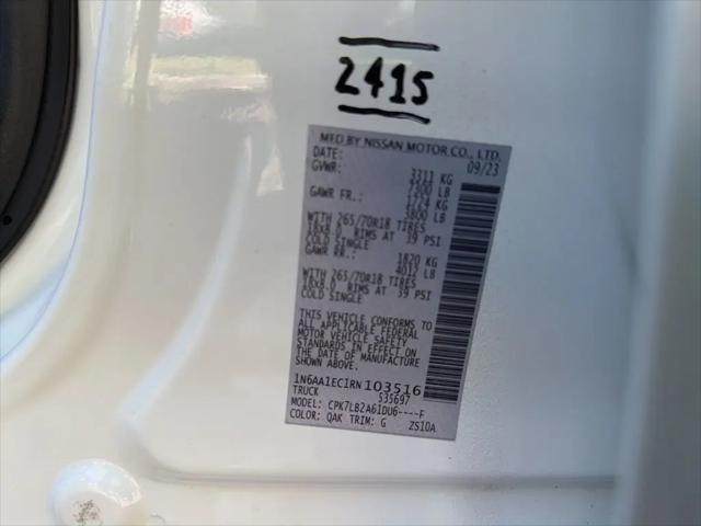 2024 Nissan Titan Crew Cab SV 4x4