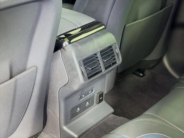 2025 Land Rover Range Rover Velar P400 Dynamic SE