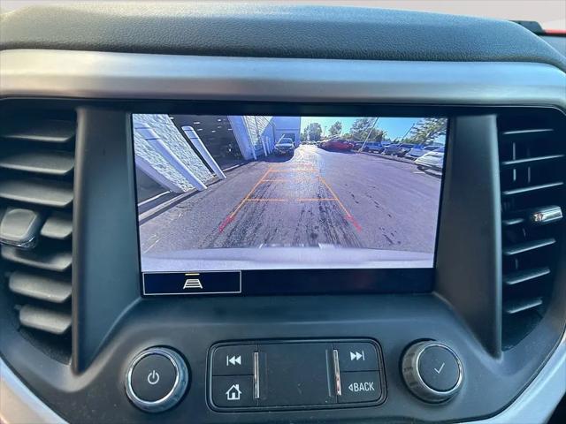 2023 GMC Acadia AWD SLT