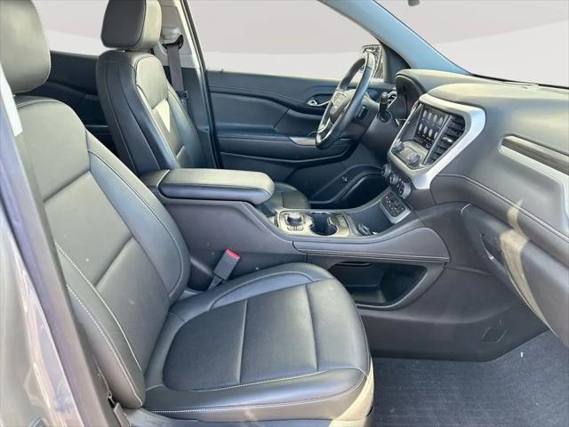 2023 GMC Acadia AWD SLT