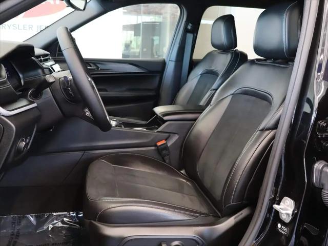 2024 Jeep Grand Cherokee L Altitude 4x4