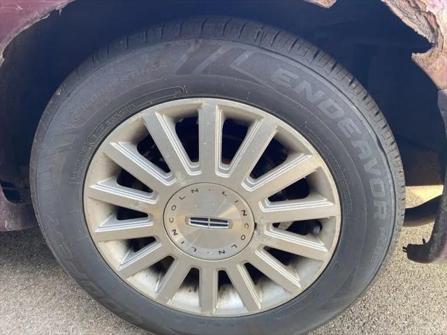 2003 Lincoln Town Car Signature