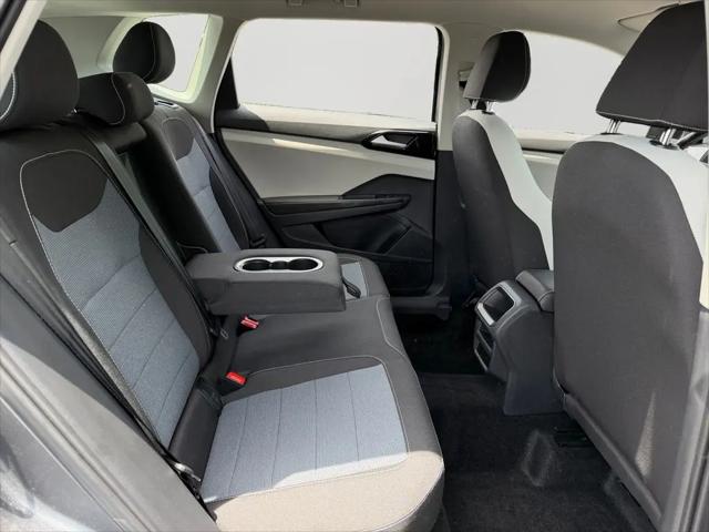 2025 Volkswagen Taos 1.5T S