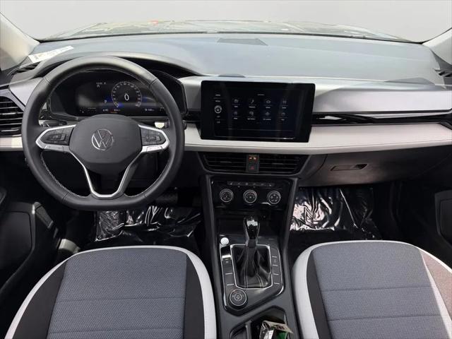 2025 Volkswagen Taos 1.5T S