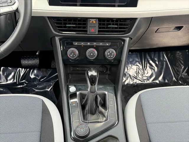 2025 Volkswagen Taos 1.5T S