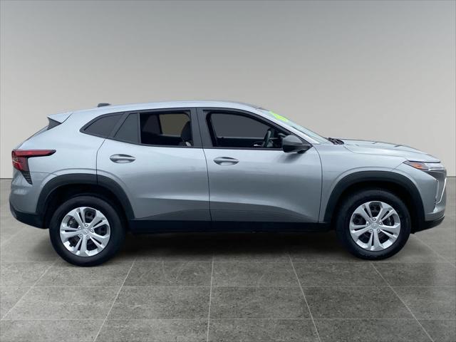 2025 Chevrolet Trax FWD LS
