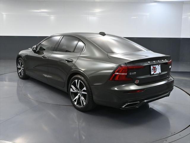 2022 Volvo S60 Recharge T8 R-Design Expression Extended Range