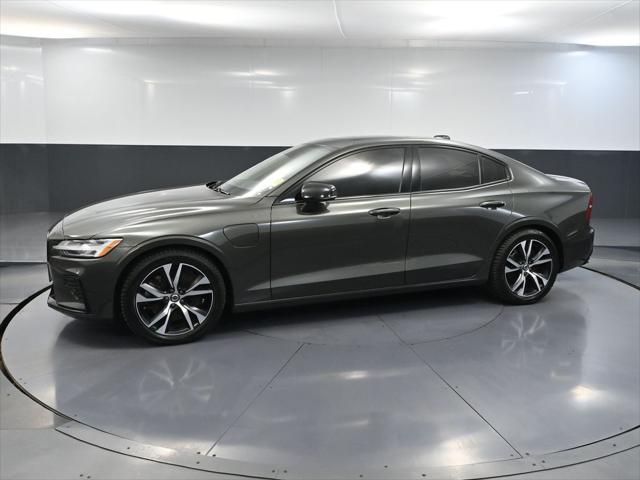 2022 Volvo S60 Recharge T8 R-Design Expression Extended Range
