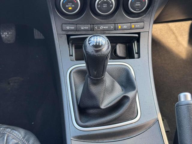 2013 Mazda Mazda3 i Touring
