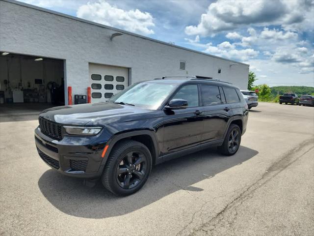 2022 Jeep Grand Cherokee L Altitude 4x4 for sale in Natrona Heights, PA