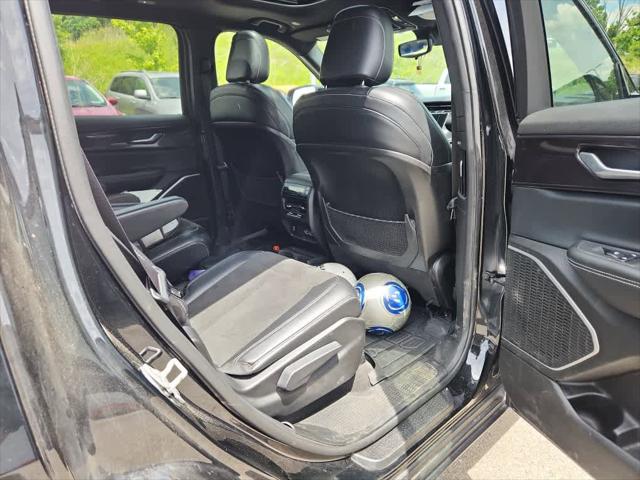 2022 Jeep Grand Cherokee L Altitude 4x4