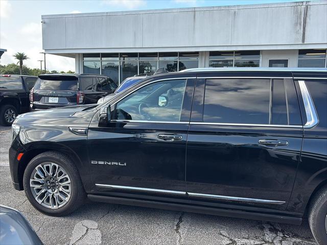 2023 GMC Yukon XL 4WD Denali Ultimate