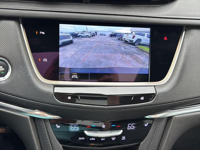 2023 Cadillac XT5 FWD Premium Luxury
