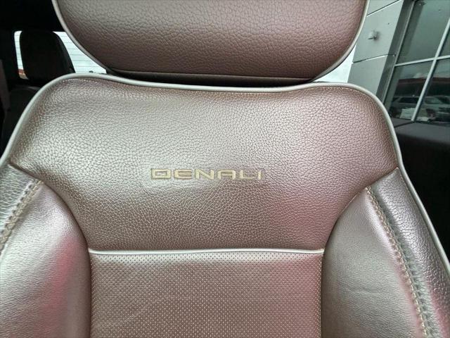2022 GMC Sierra 1500 4WD Crew Cab Short Box Denali