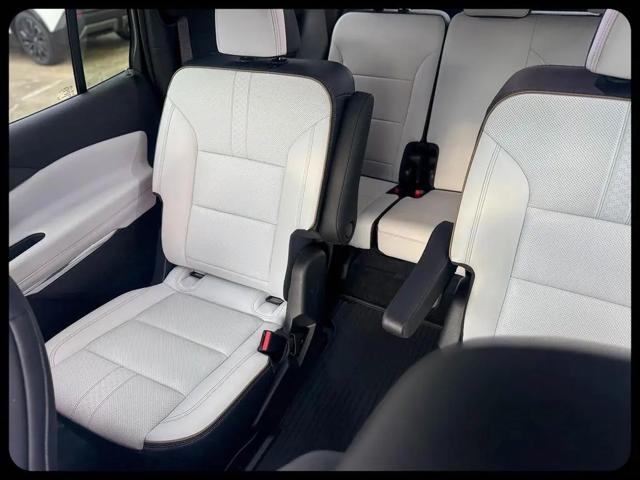 2025 Chevrolet Traverse FWD High Country