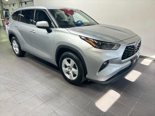 2022 Toyota Highlander LE 2022 Toyota Highlander LE
