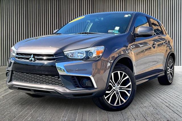 2019 Mitsubishi Outlander Sport 2.0 ES 2019 Mitsubishi Outlander Sport 2.0 ES
