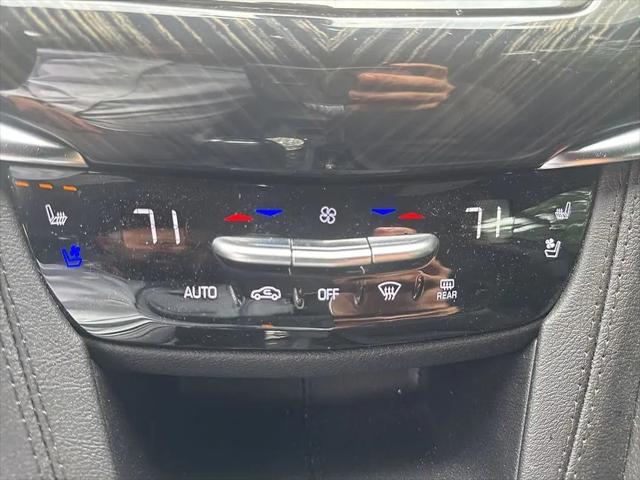 2024 Cadillac XT6 FWD Premium Luxury