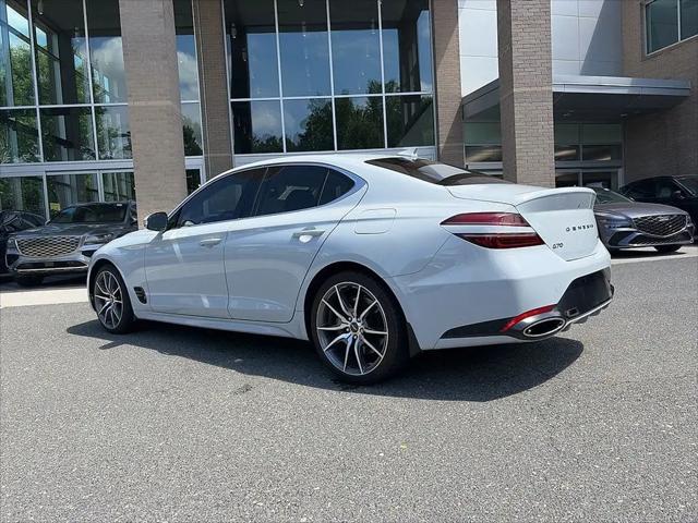 2022 Genesis G70 3.3T RWD