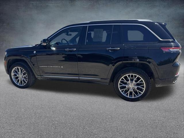 2022 Jeep Grand Cherokee Summit 4x4 2022 Jeep Grand Cherokee Summit 4x4