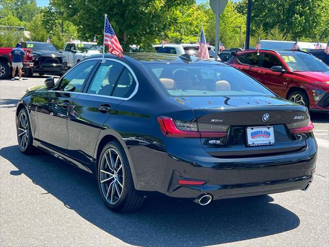 2022 BMW 330e xDrive 2022 BMW 330e xDrive