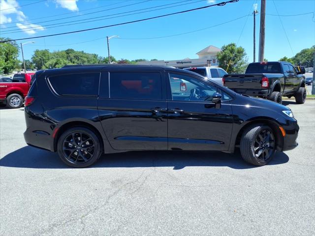 2024 Chrysler Pacifica Limited AWD