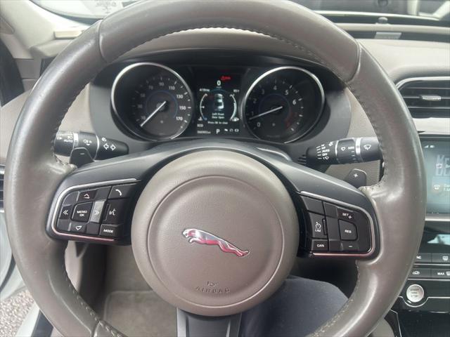 2017 Jaguar XE 25t