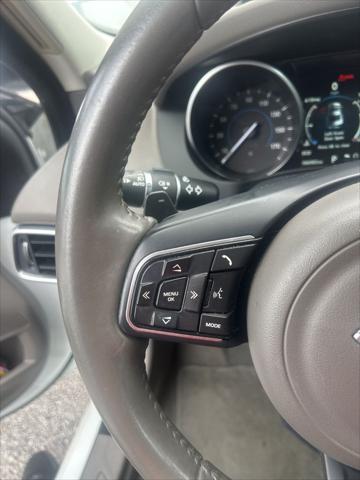 2017 Jaguar XE 25t