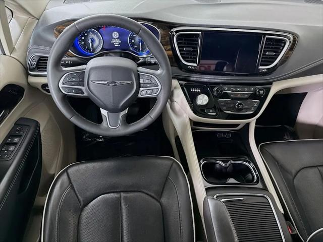 2023 Chrysler Pacifica Limited AWD