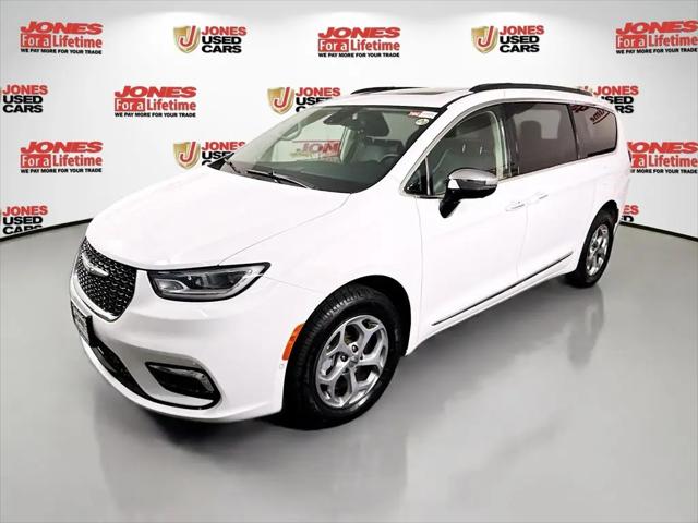 2023 Chrysler Pacifica Limited AWD